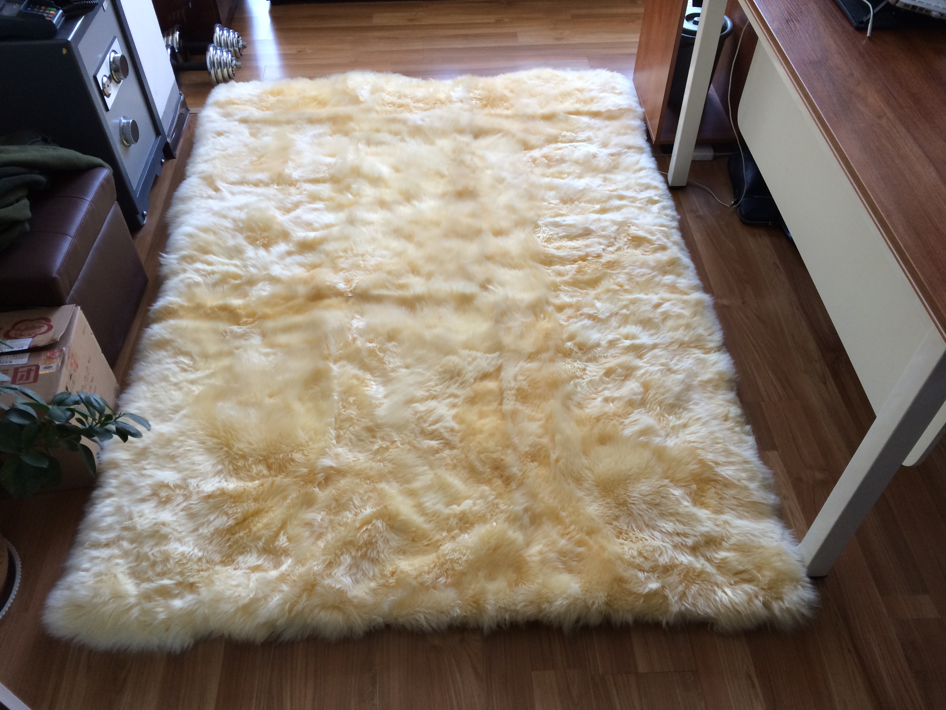 Curly Wool Rug - alternate view 2