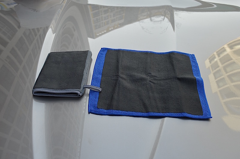 Household Dusting Mitt - alternate view 3