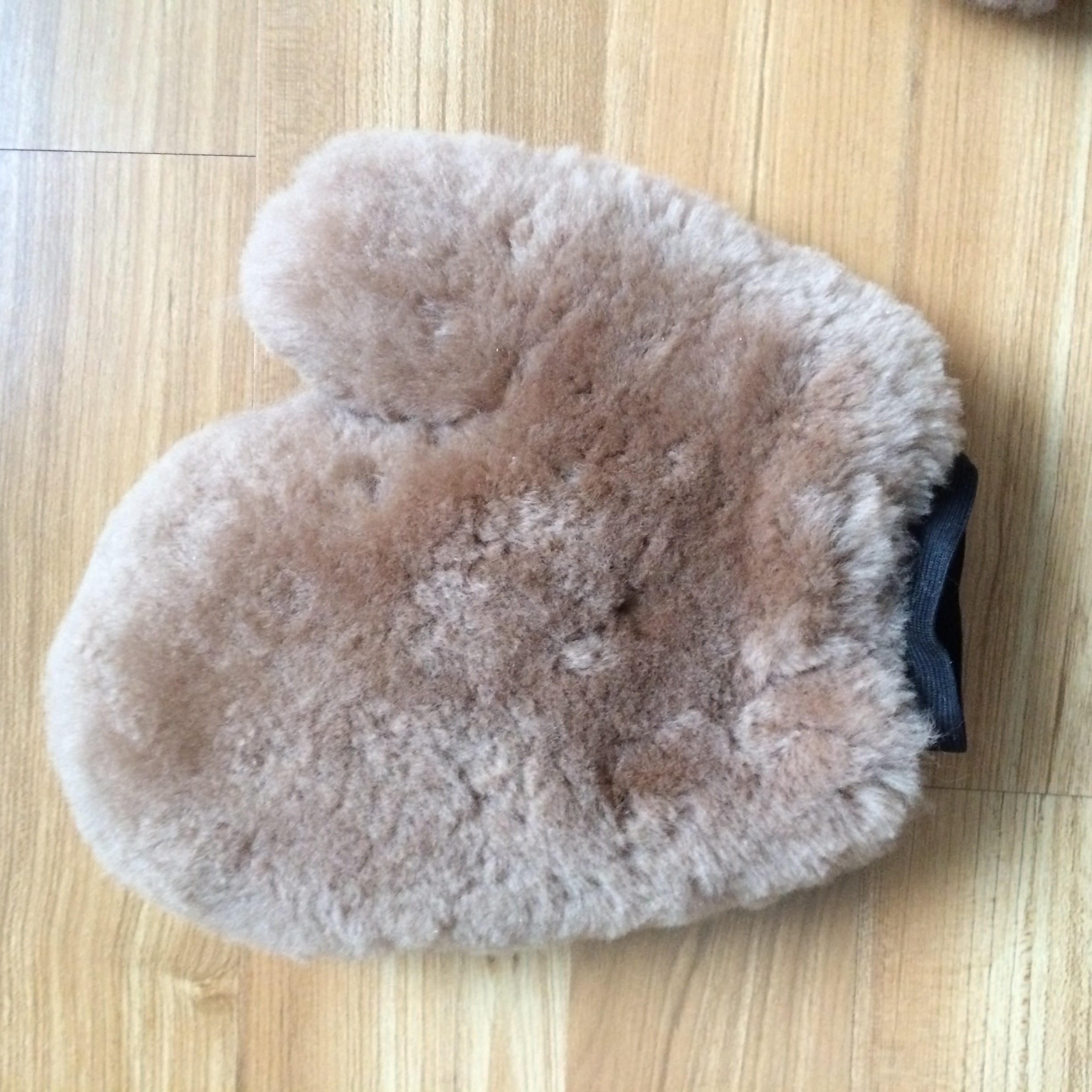 Short Wool Rug - real photo